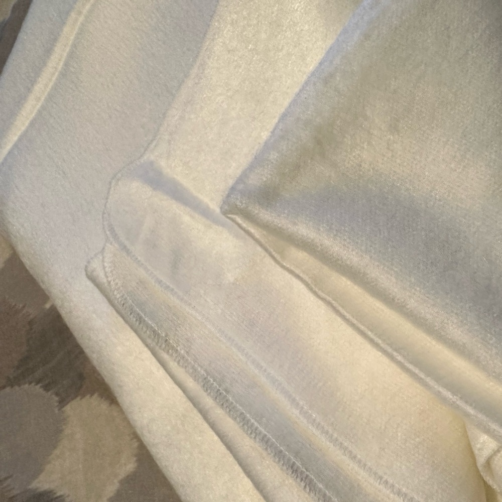 Alpaca Blanket 40 x 32 inc-NEW! Soft and Beautiful from Ecuador